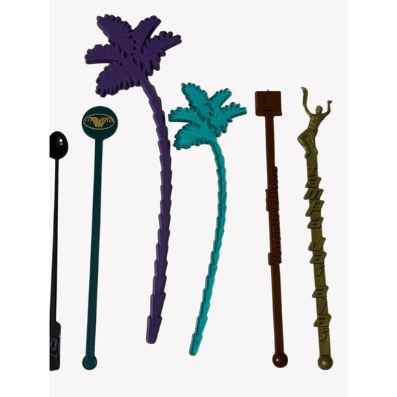 Vintage Lot of 35 Swizzle Sticks Braniff Playboy Tampa Jai Alai Skeleton Keys - Picture 4 of 12